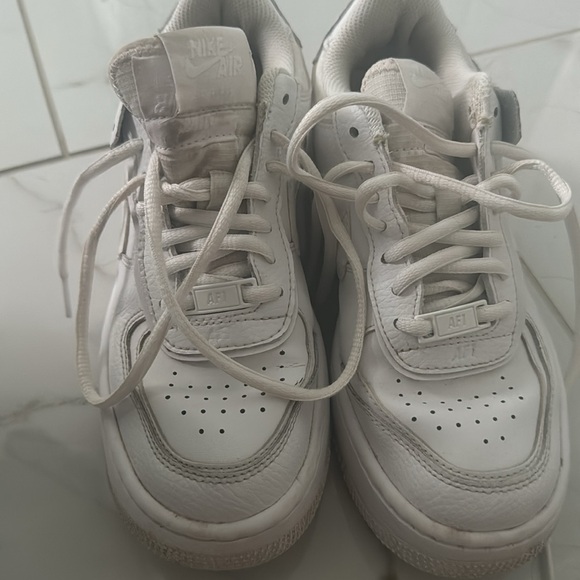 Air Force 1 - Picture 2 of 2